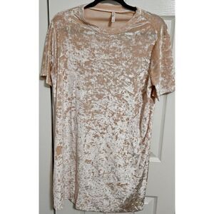 Women's Velvet Dress EUC Size Small in Light Pink